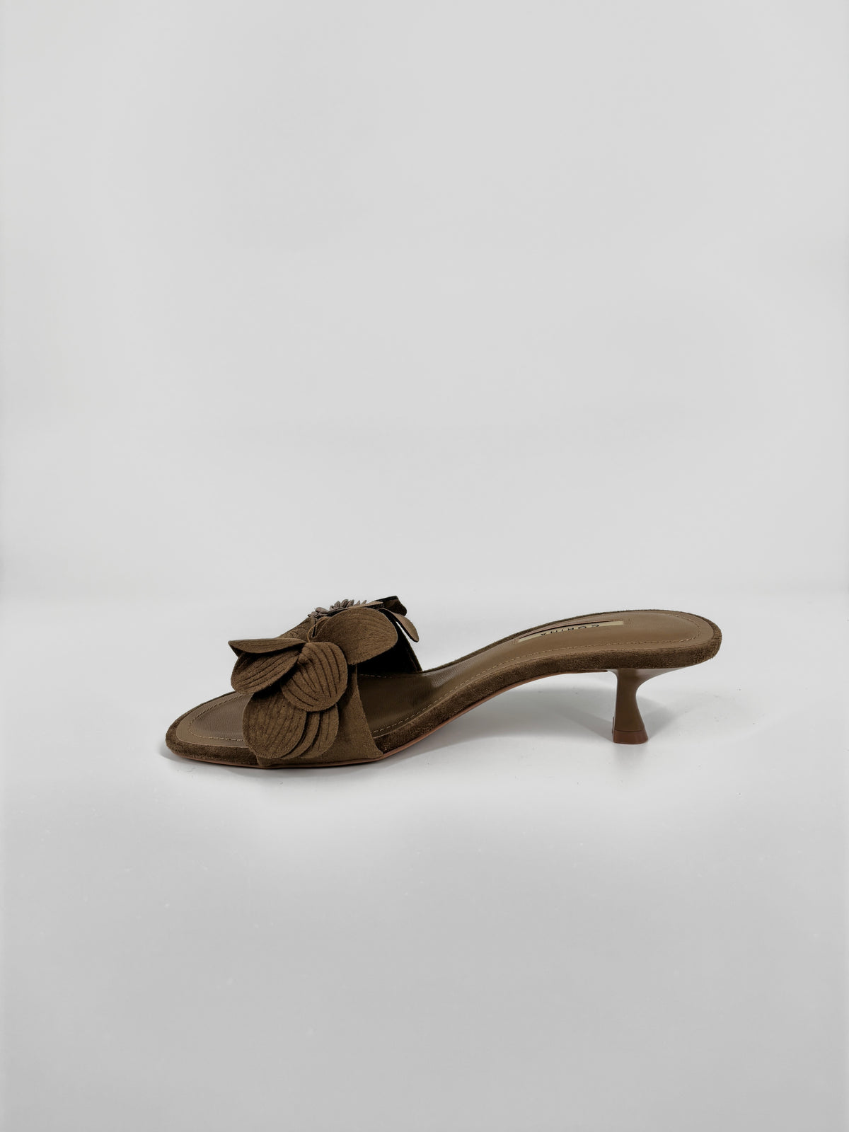Sandalo Sabot con Applicazione Floreale - Camel