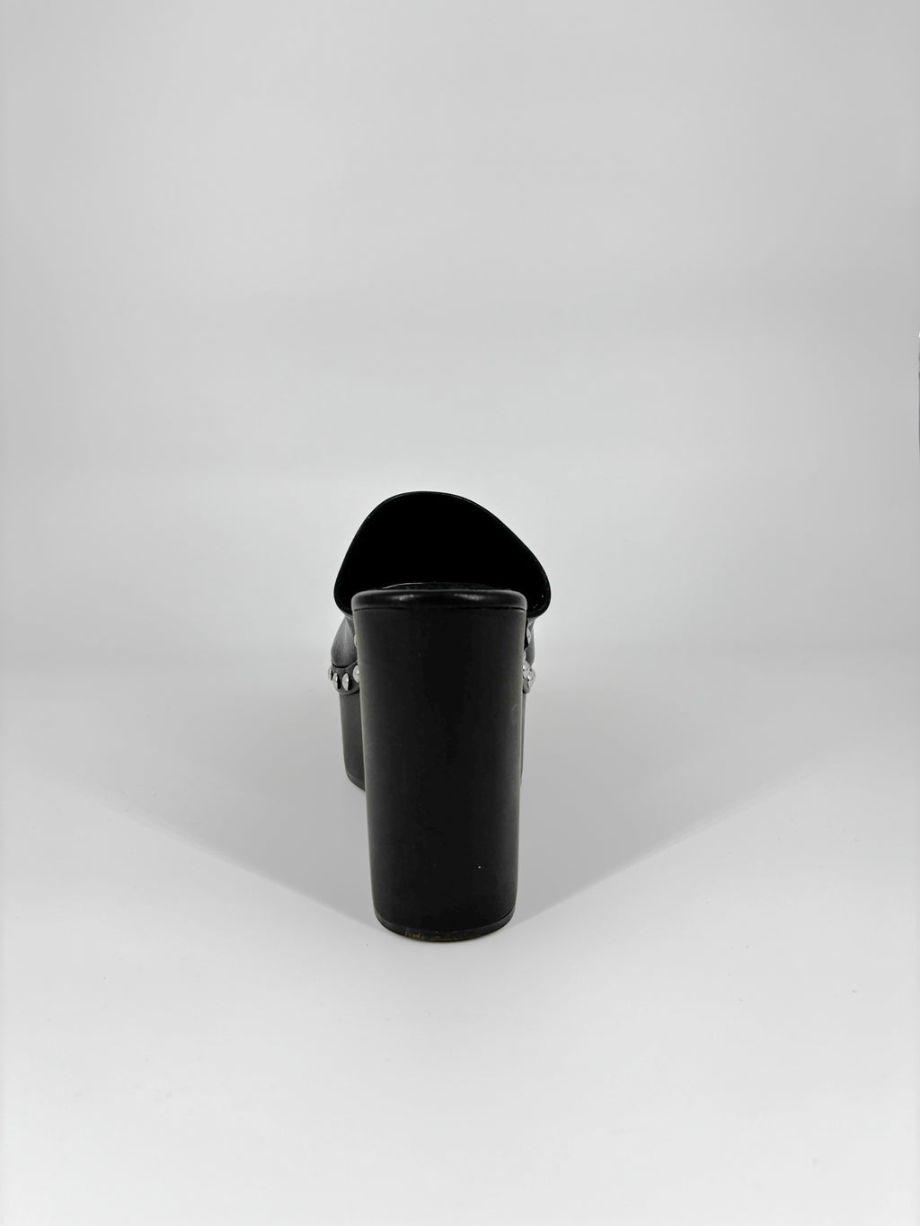 Sandalo Sabot Platform con Borchie – Nero