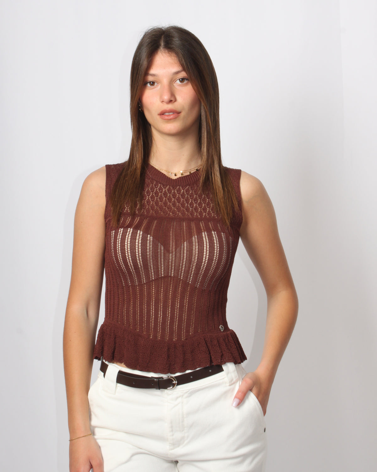 Top Please in Maglia Traforata con Volant - Marrone