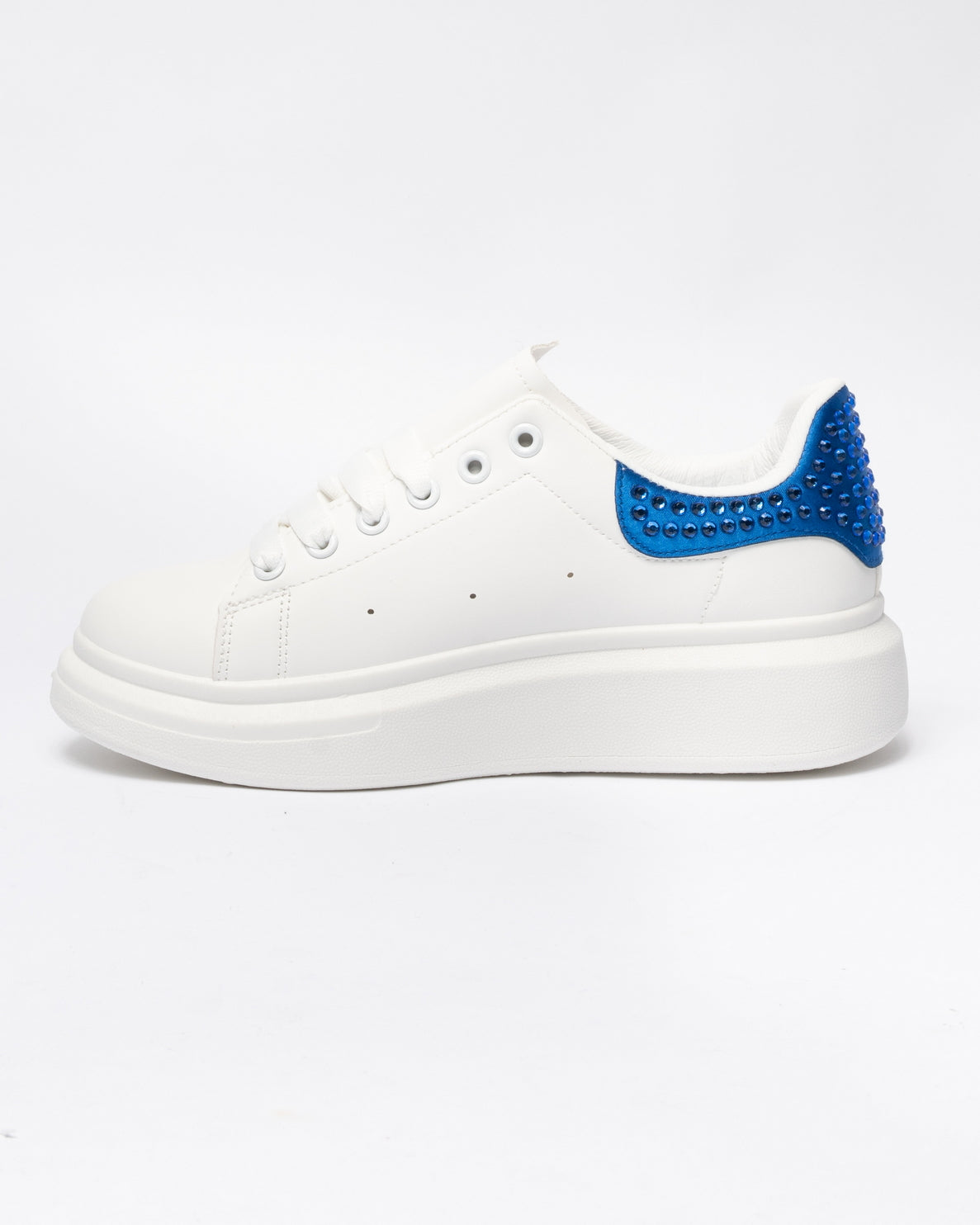 Sneakers punta tonda in ecopelle bianca tallone con strass blue-Bianco