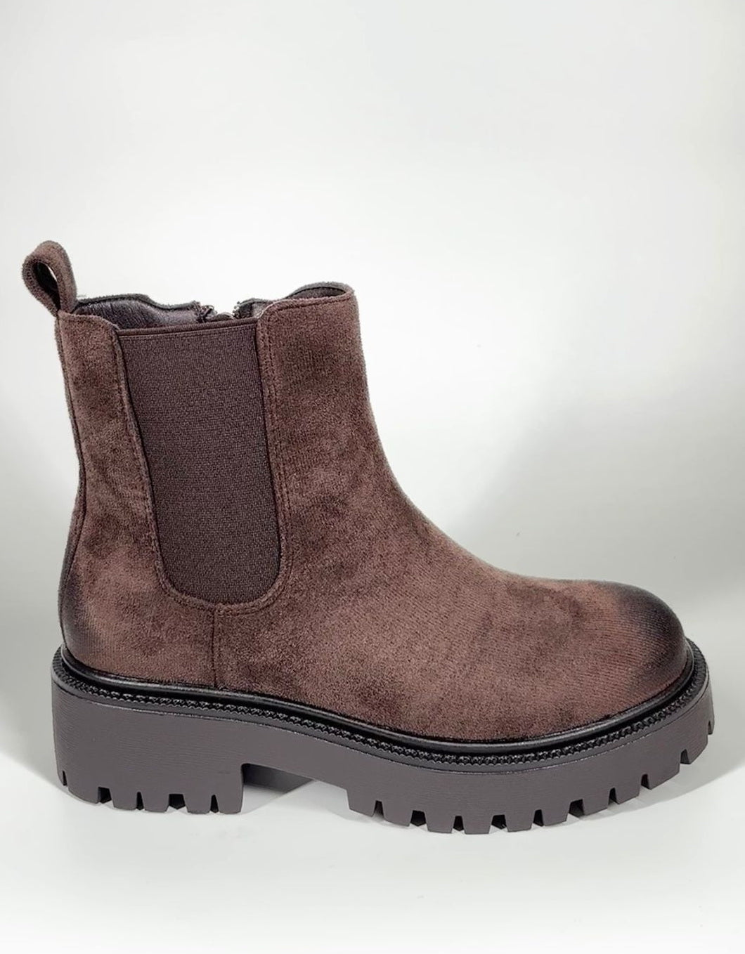 Stivaletto Chelsea con Suola Carrarmato: Marrone