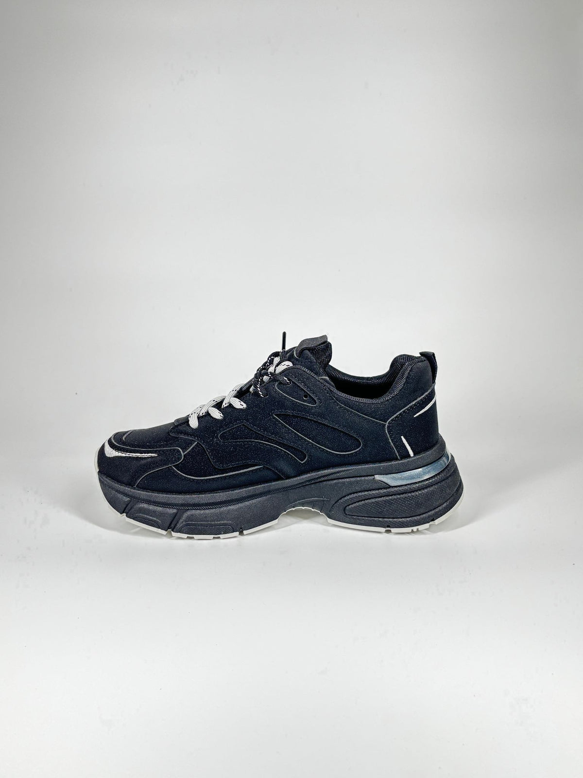 Sneakers chunky da donna in camoscio - Nero