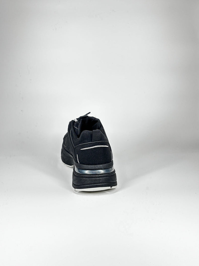 Sneakers chunky da donna in camoscio - Nero