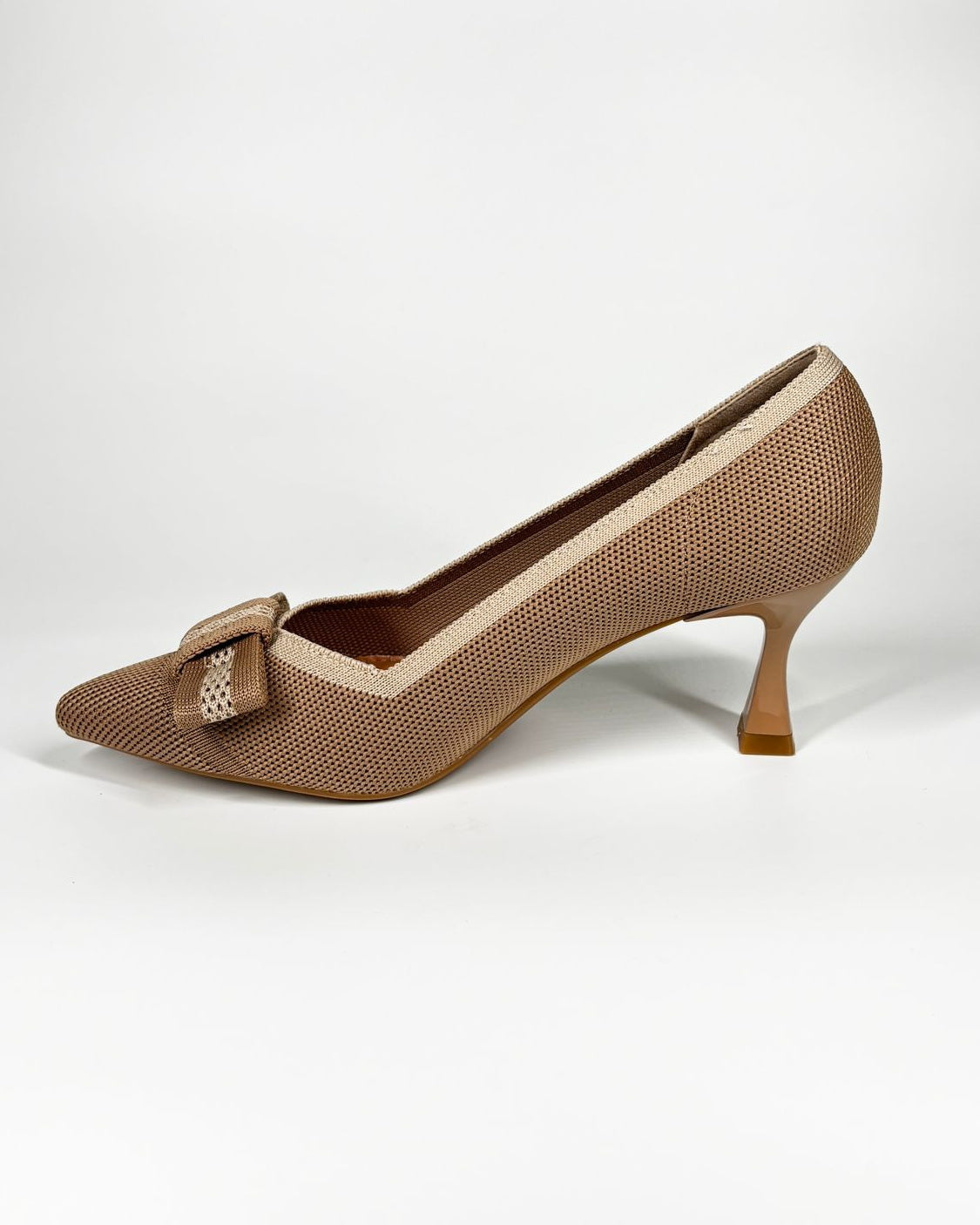 Décolleté in tessuto  con tacco a rocchetto - Beige