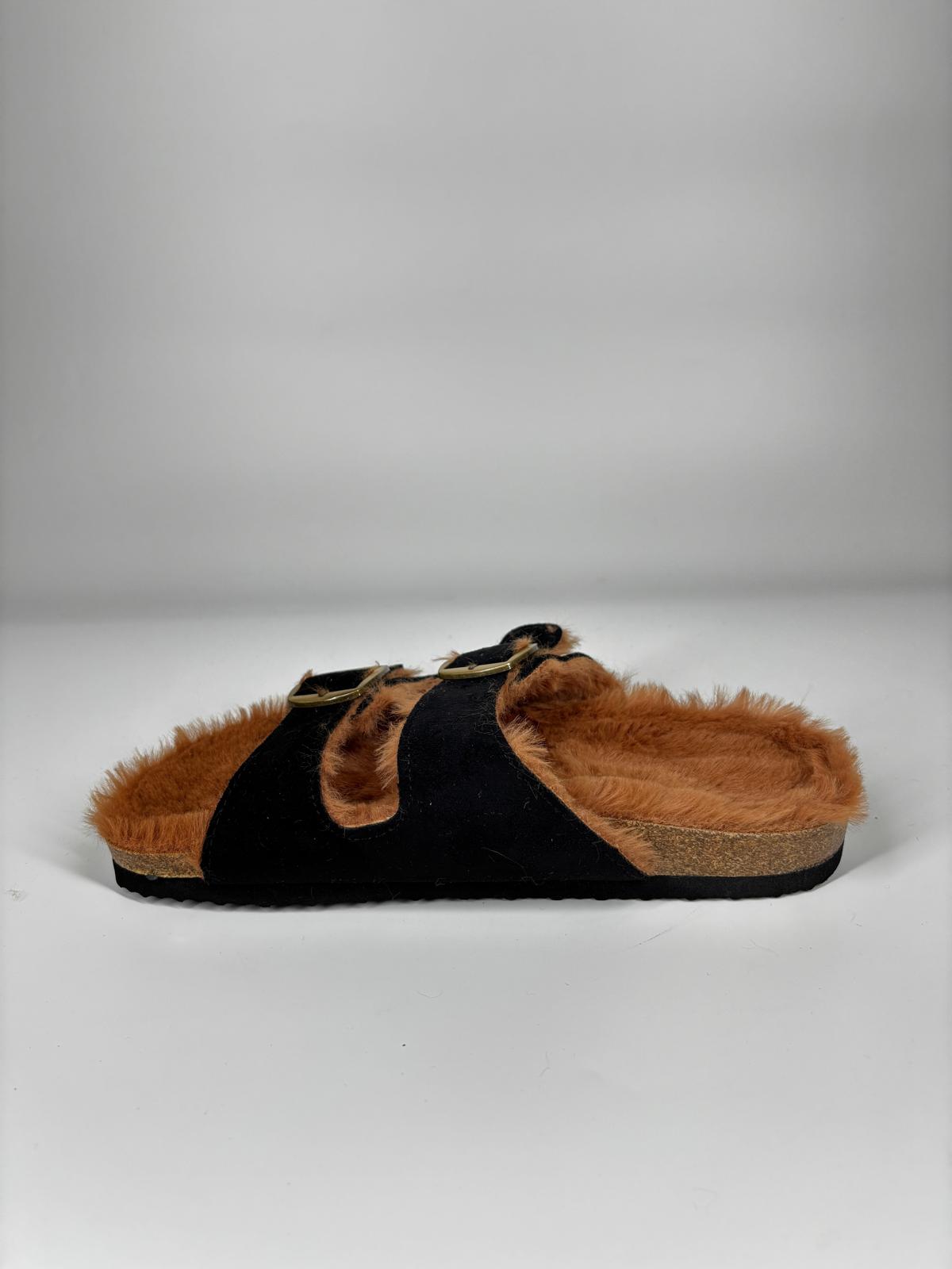 Ciabatte Mules Pelose con Doppia Fibbia - Nero