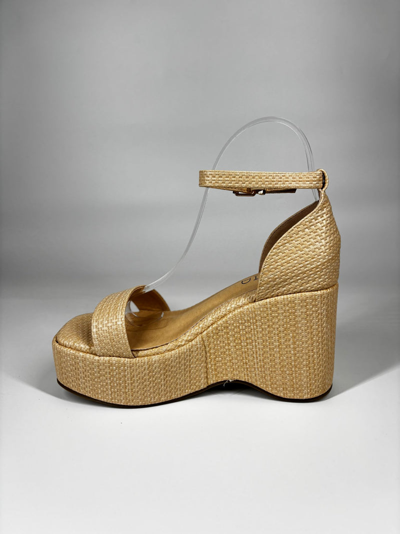 Sandalo Platform con Zeppa Scultorea – Begie