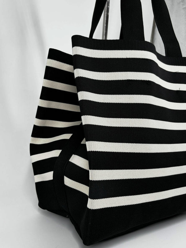 Tote Bag Navy Chic a Righe Orizzontali - Nera