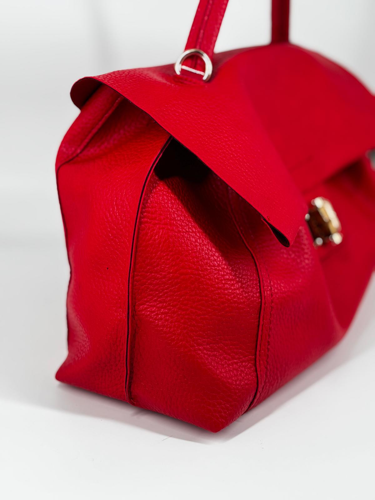 Borsa a Mano in ecoPelle Martellata con Chiusura in Bamboo – Rosso Passione