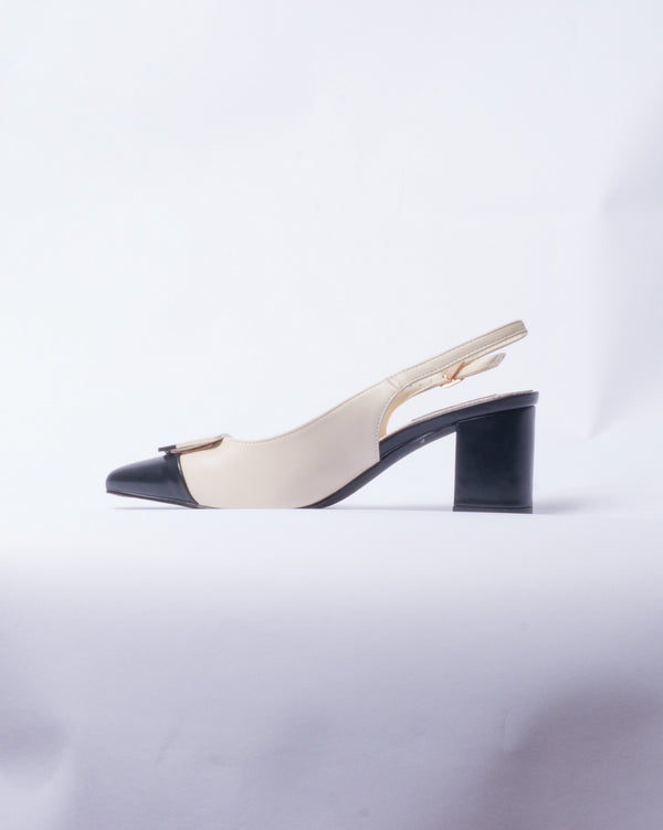 Décolleté Slingback Bicolor con Tacco Largo – Nero & Beige