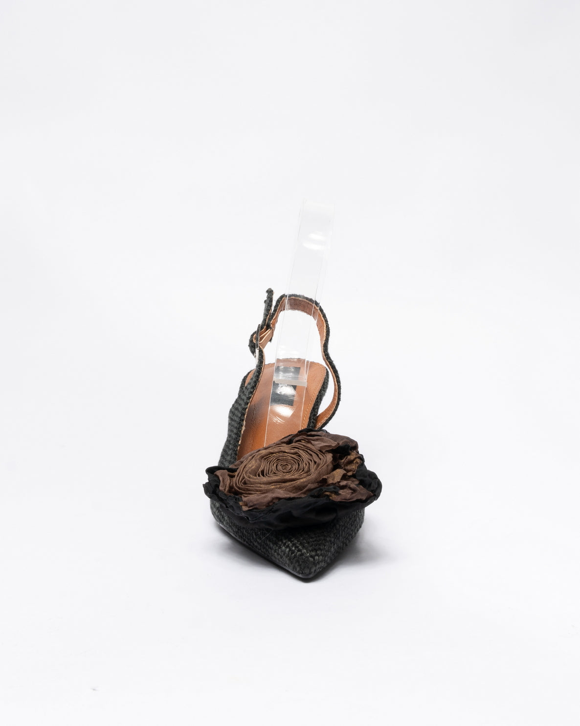 Decolletè in tessuto raffia intrecciato con applicazione fiore in punta fibbia regolabile - Nero