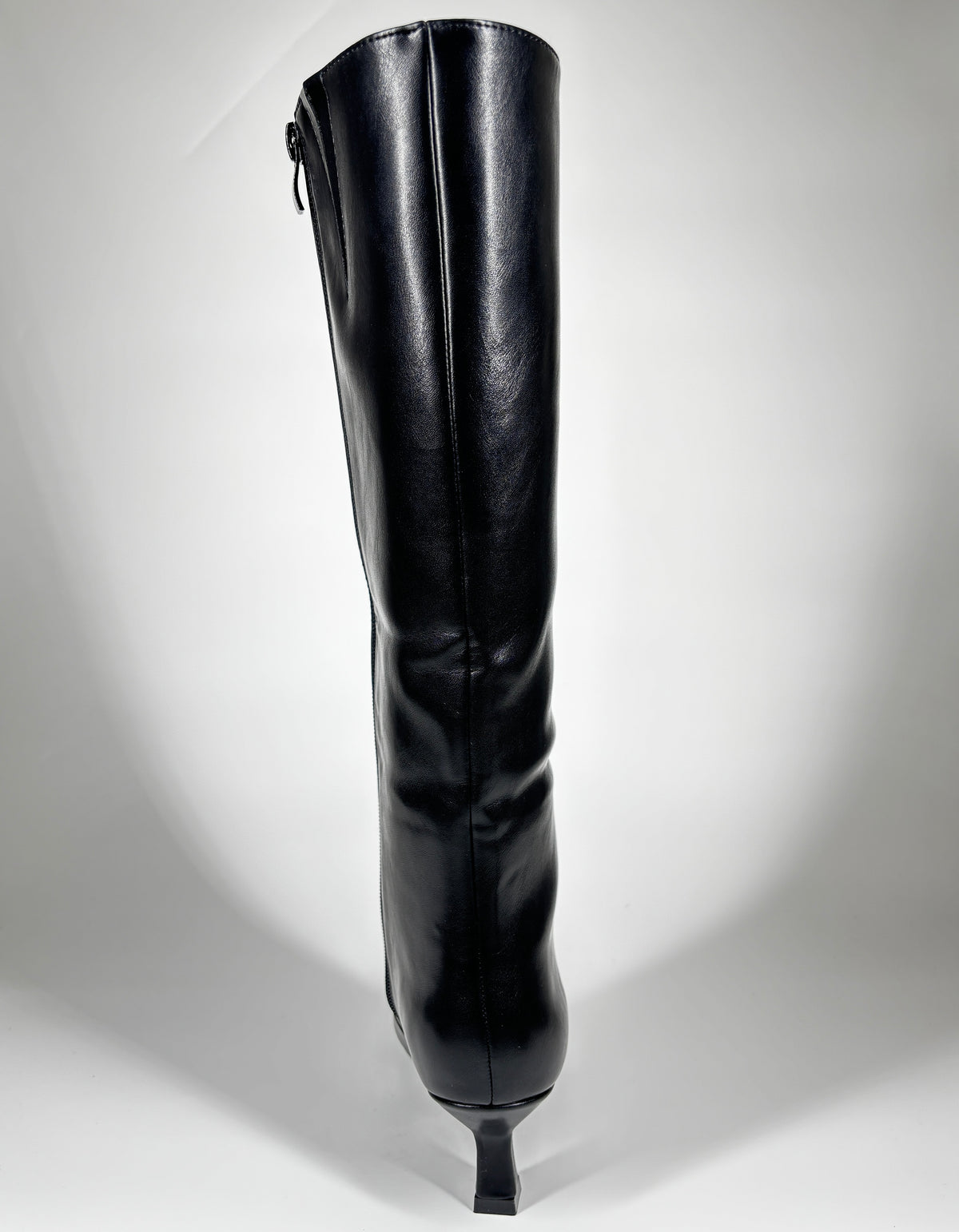 Stivali Alti 'Chic Retrò' con Tacco a Rocchetto in Similpelle - Nero