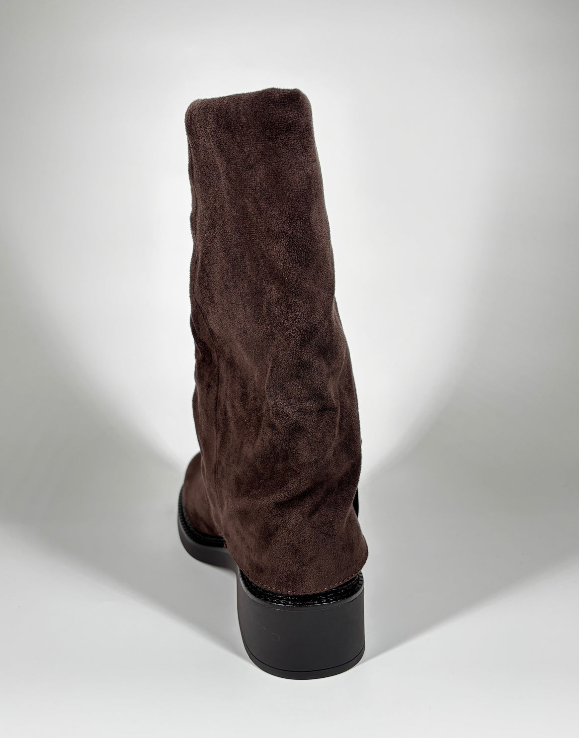 Stivale alto in camoscio - marrone