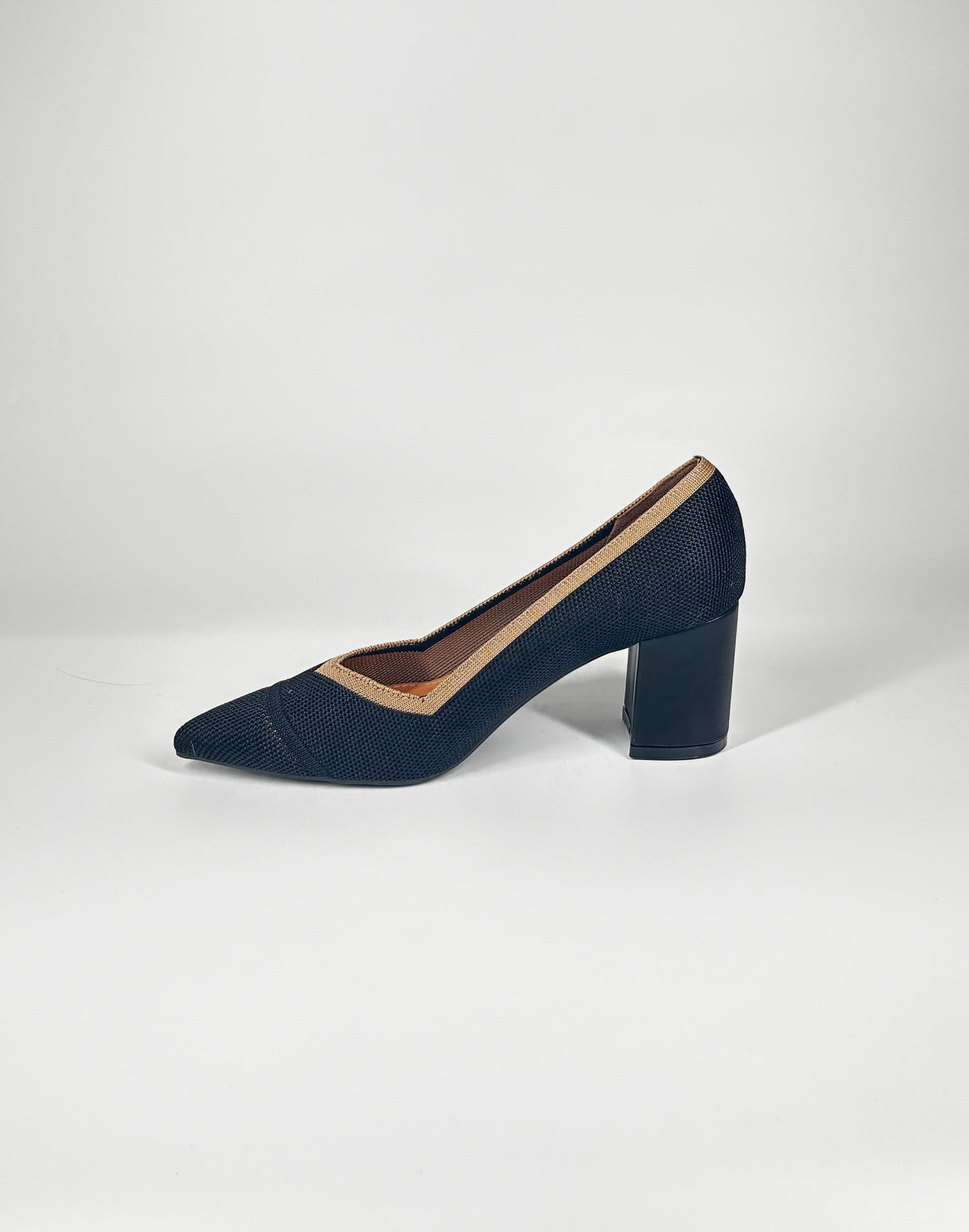 Décolleté a punta con tacco largo - Nero