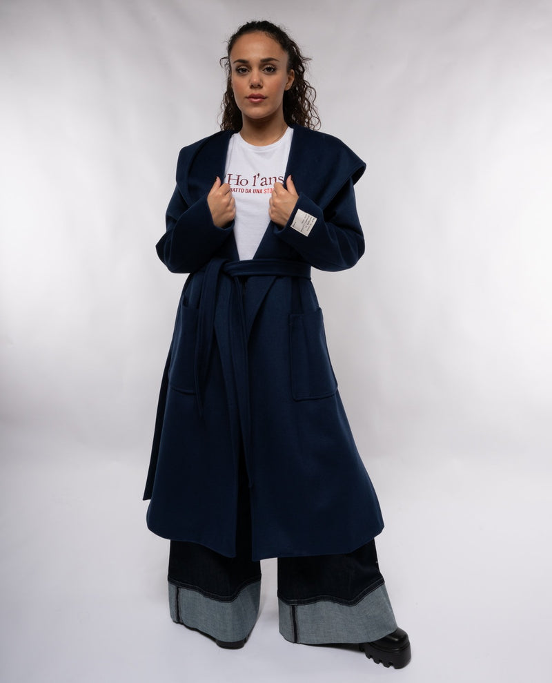 immagine-1-please-cappotto-da-donna-please-con-cappuccio-e-cintura-blu-scuro-cappotti-k0gaqy4000_blu-scuro