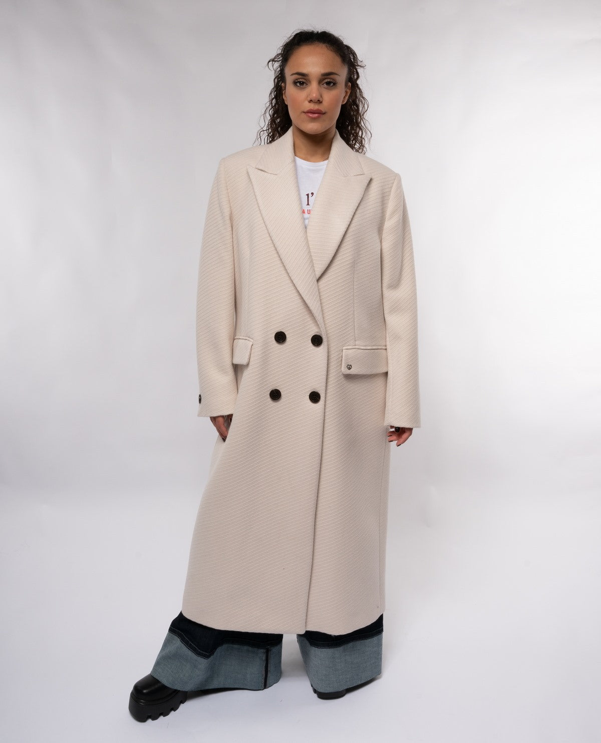 immagine-1-please-maxi-cappotto-da-donna-please-doppio-petto-trama-a-righe-ton-sur-ton-panna-cappotti-k493qsirac_panna