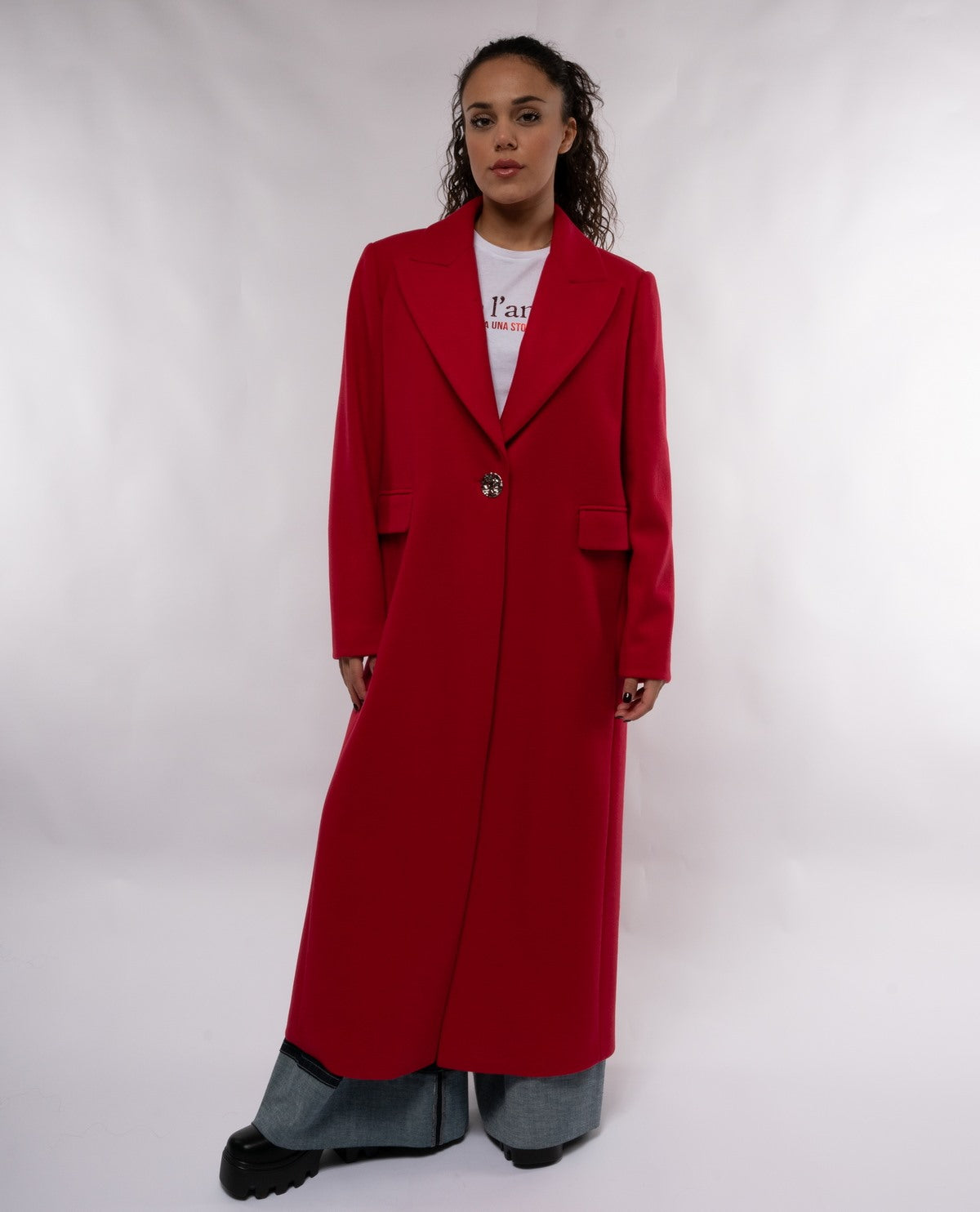 immagine-1-rebel-queen-by-liu-jo-cappotto-da-donna-fittato-rebel-queen-monopetto-bottone-gioiello-panna-cappotti-eg4020_rosso