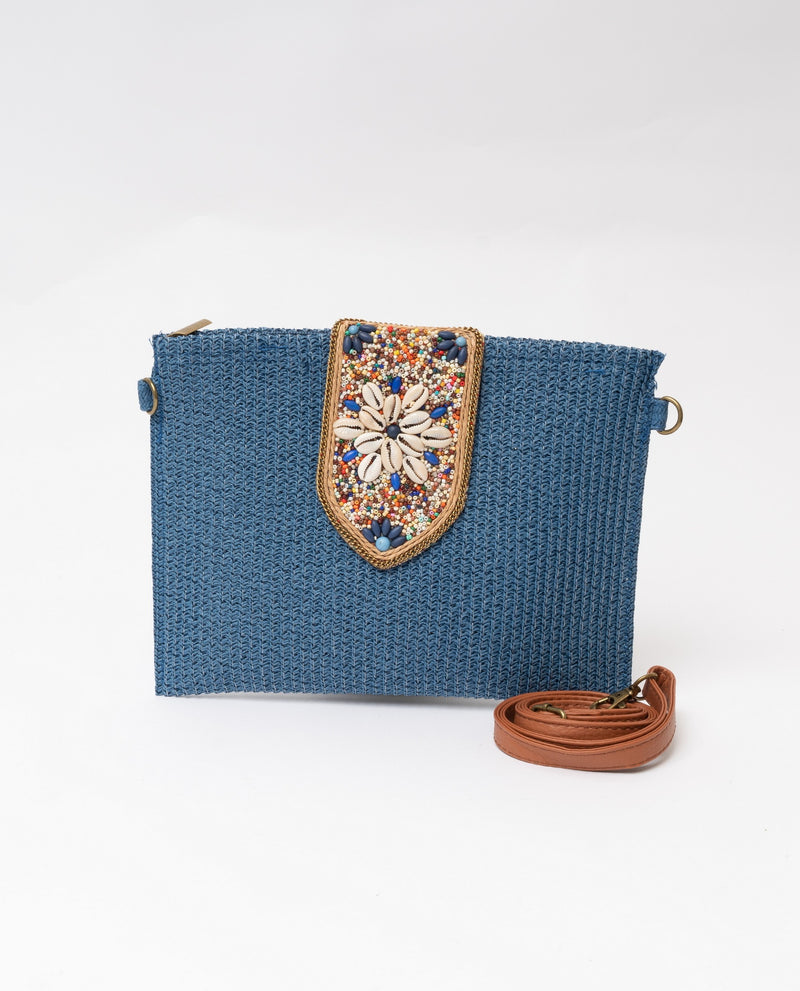 immagine-1-sstore-pochette-piatta-in-paglia-con-perline-e-conchiglie-blue-denim-borse-xy24012_blue-denim