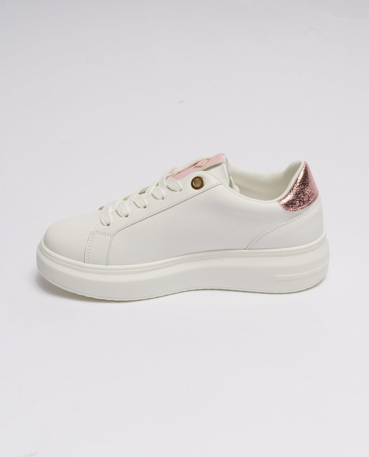 immagine-2-gold-gold-sneackers-gold-gold-punta-tonda-in-ecopelle-tallone-e-profili-laminati-pink-sneakers-gb813_pink