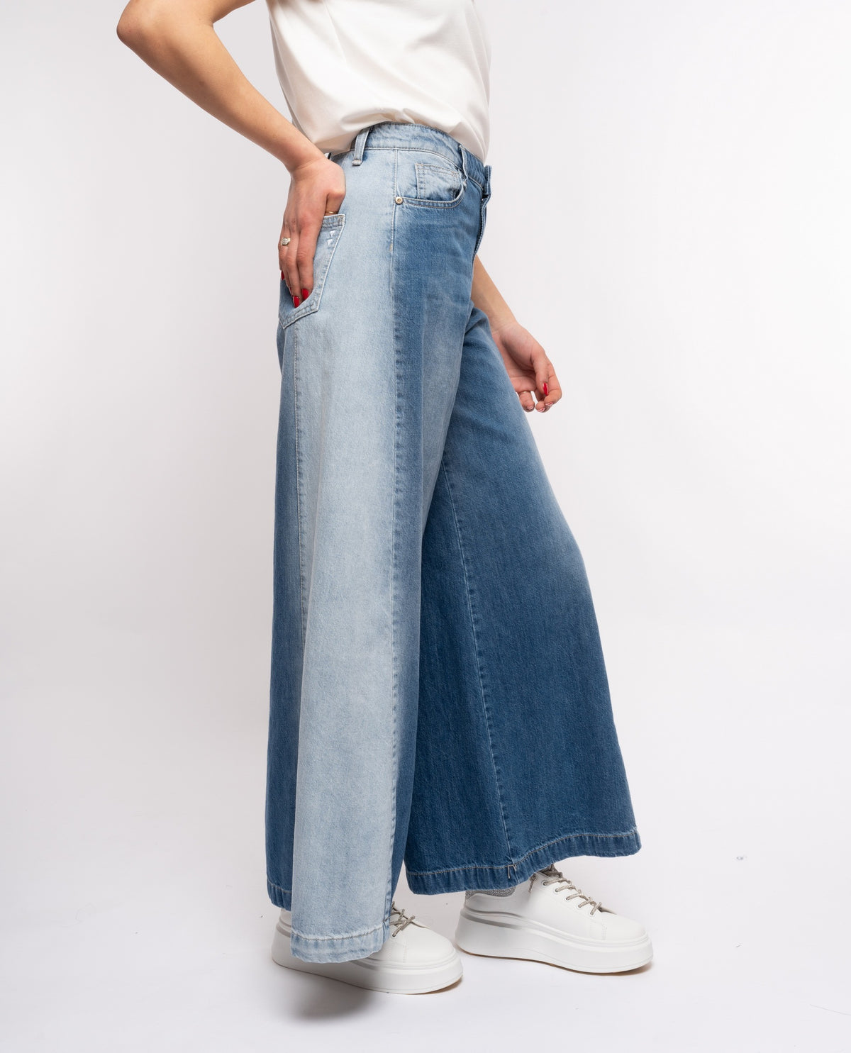 immagine-2-please-jeans-effetto-delave-please-made-in-italy-modello-flare-bootcut-blu-jeans-p2yxeh0pef_blu