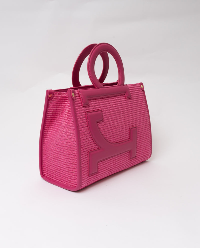 immagine-2-rocco-barocco-borsa-roccobarocco-doppio-manico-logo-ecopelle-e-tessuto-paglia-intrecciata-con-tracolla-fuxia-borse-rbrb11501_fuxia