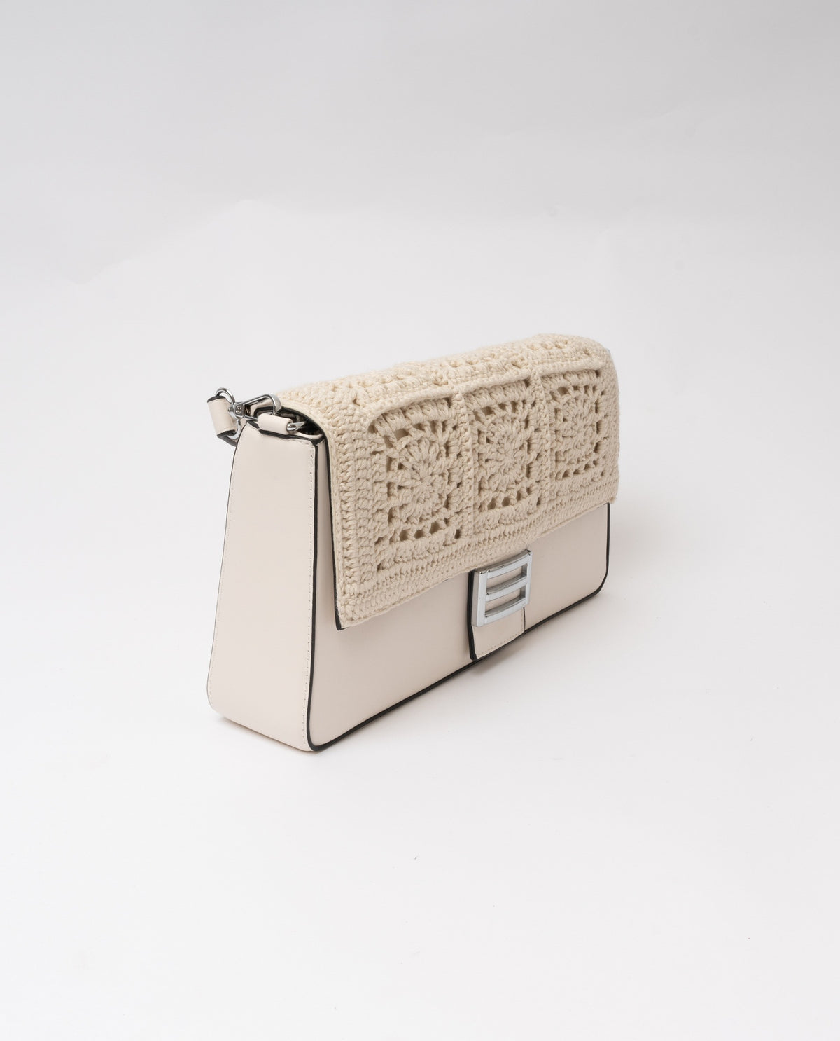 immagine-2-sstore-baguette-bag-in-ecopelle-con-inserto-macrame-white-borse-m3507_white