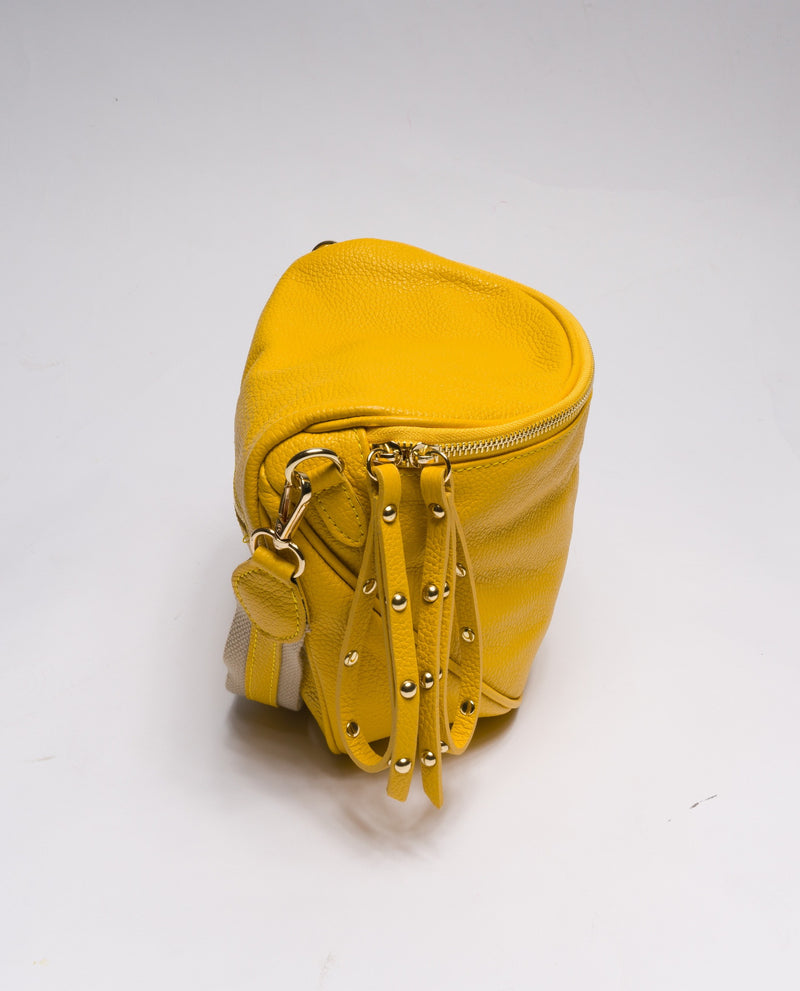 immagine-2-sstore-borsa-in-vera-pelle-con-borchie-dorate-modello-marsupio-giallo-borse-98030_giallo