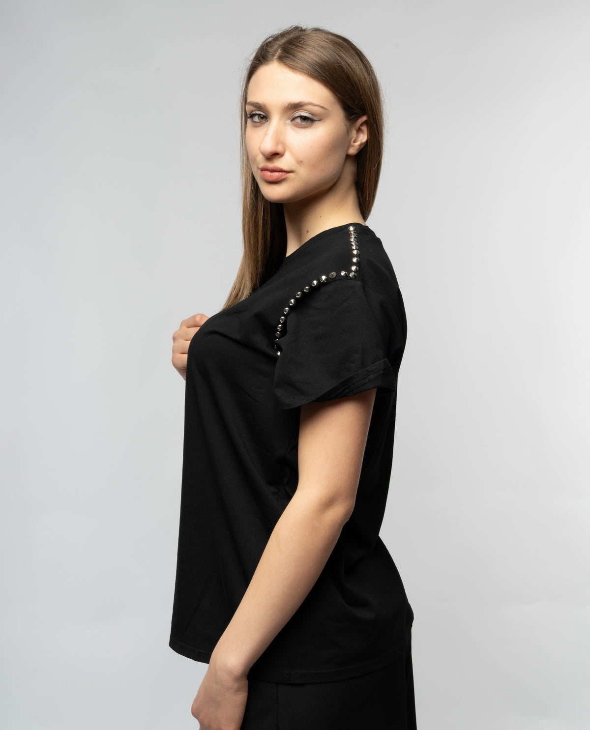 immagine-2-sstore-t-shirt-mezza-manica-girocollo-in-cotoneelasticizzato-con-borchie-argento-nero-t-shirt-top-s-136_nero