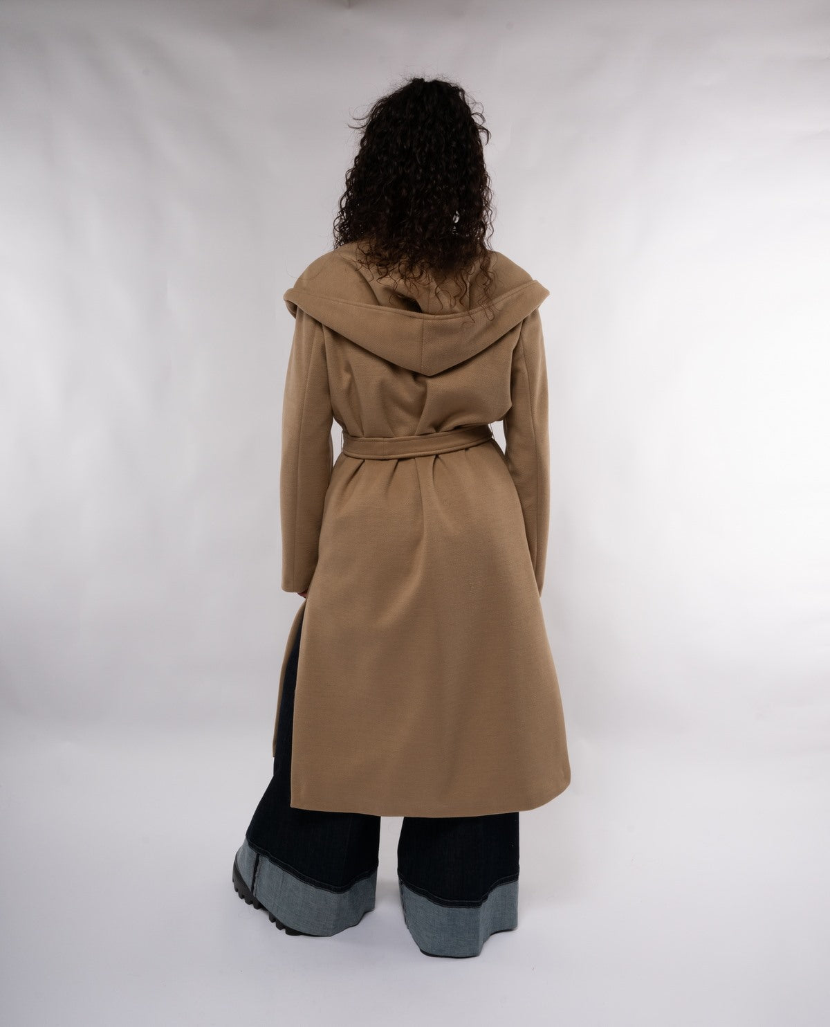 immagine-3-please-cappotto-da-donna-please-doppio-petto-con-cappuccio-e-cintura-cammello-cappotti-k0gaqy4000_cammello