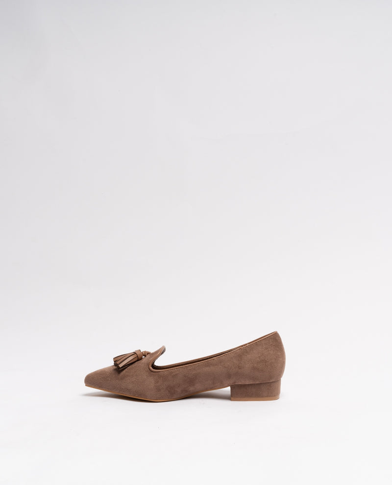 immagine-3-sstore-ballerine-scamosciate-a-punta-con-frangia-color-taupe-ballerine-vb31338_taupe