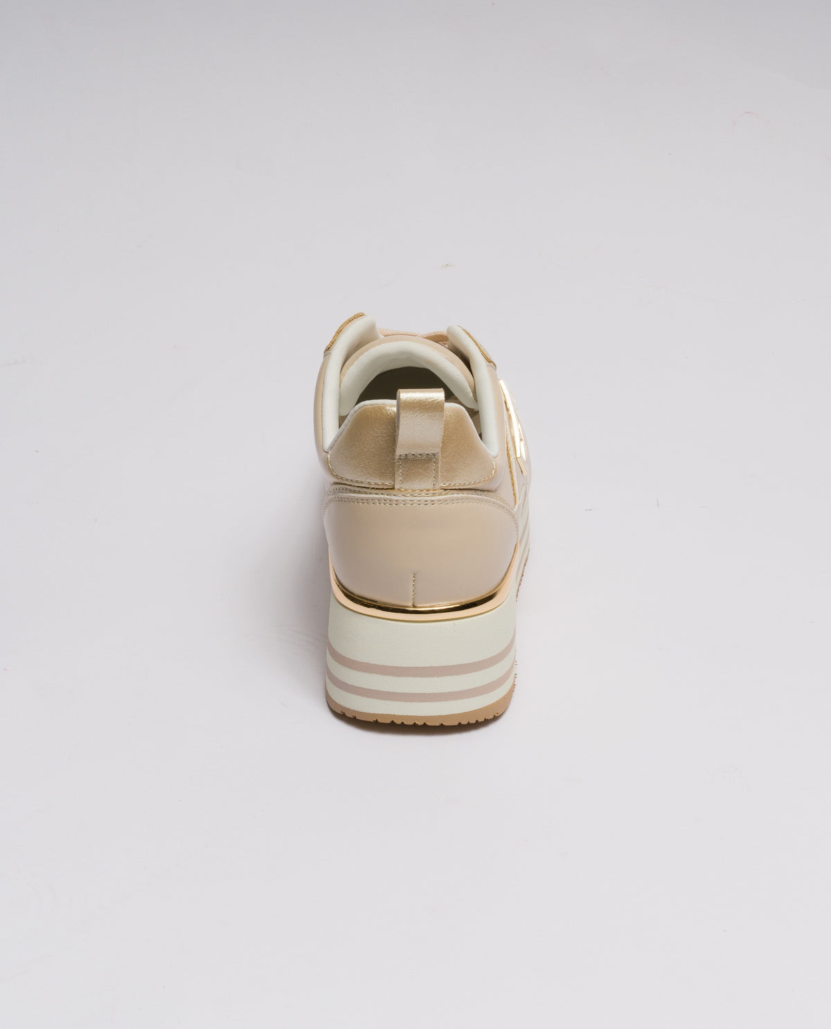 immagine-4-gold-gold-sneackers-nude-gold-gold-in-ecopelle-fondo-a-righe-inserti-oro-nude-sneakers-gb833_beige