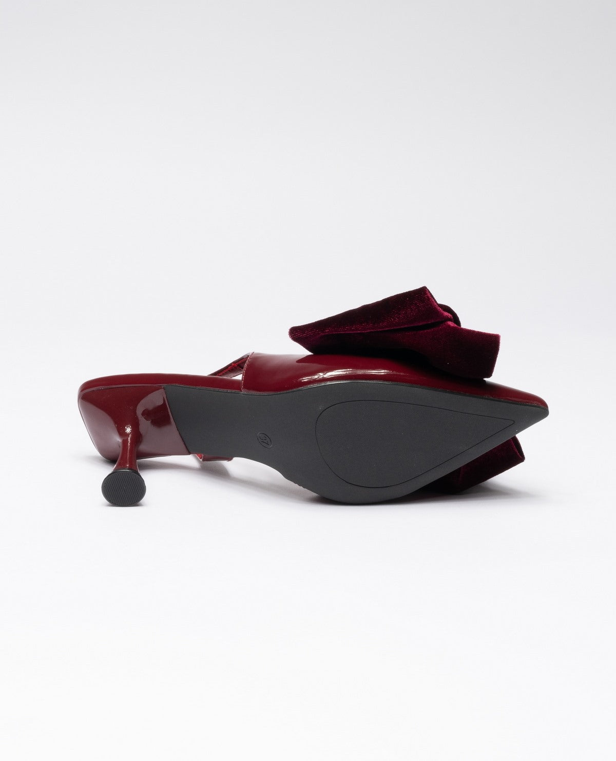 immagine-5-sstore-decollete-slingback-a-punta-in-ecopelle-verniciata-con-fiocco-wine-red-scarpe-con-tacco-p1394_wine-red