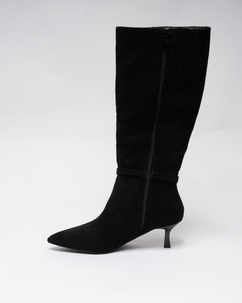 immagine-6-sstore-stivale-a-punta-in-ecopelle-scamosciata-con-cinturino-nero-stivali-24009_nero