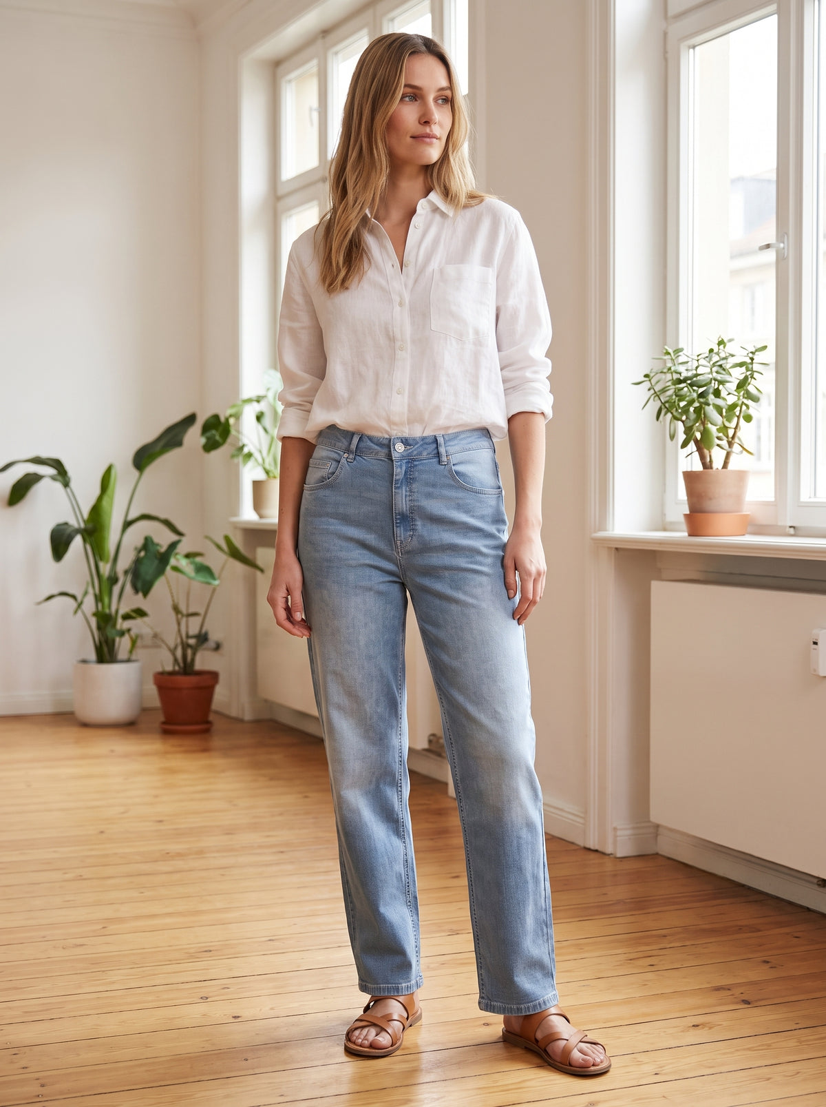 Jeans blu chiaro gamba dritta con elastico in vita