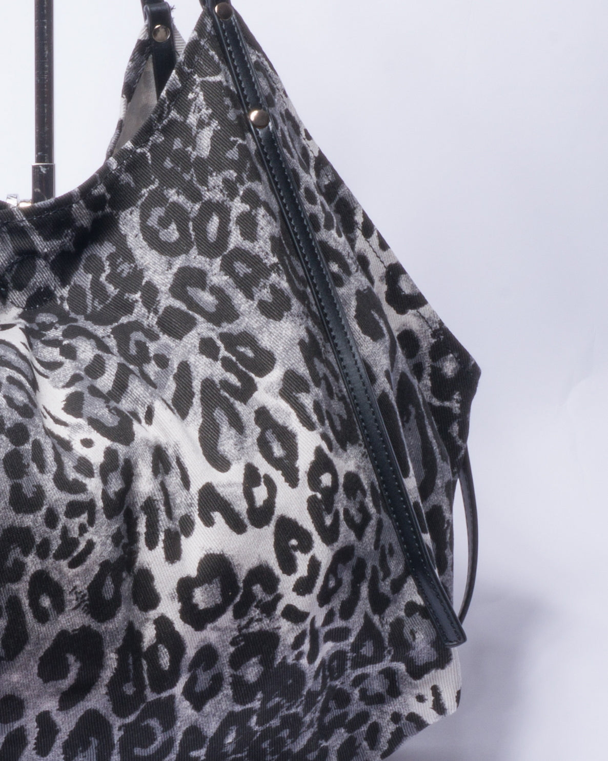 Borsa Shopper Animalier in Tessuto -  Maculato Grigio