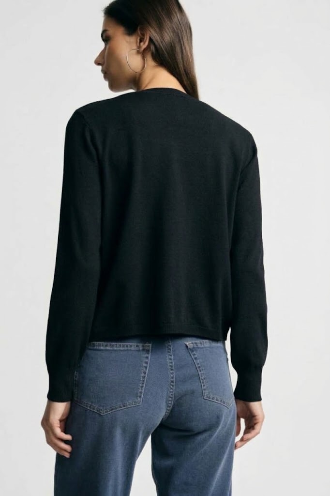 Cardigan girocollo con maniche lunghe e bottoni - Nero