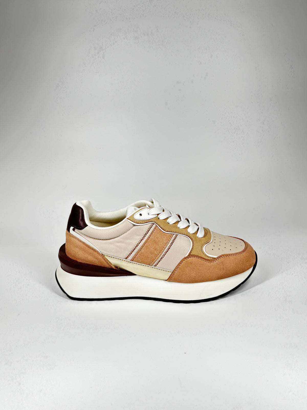 Sneakers Contemporary in Suede e Toni Caldi