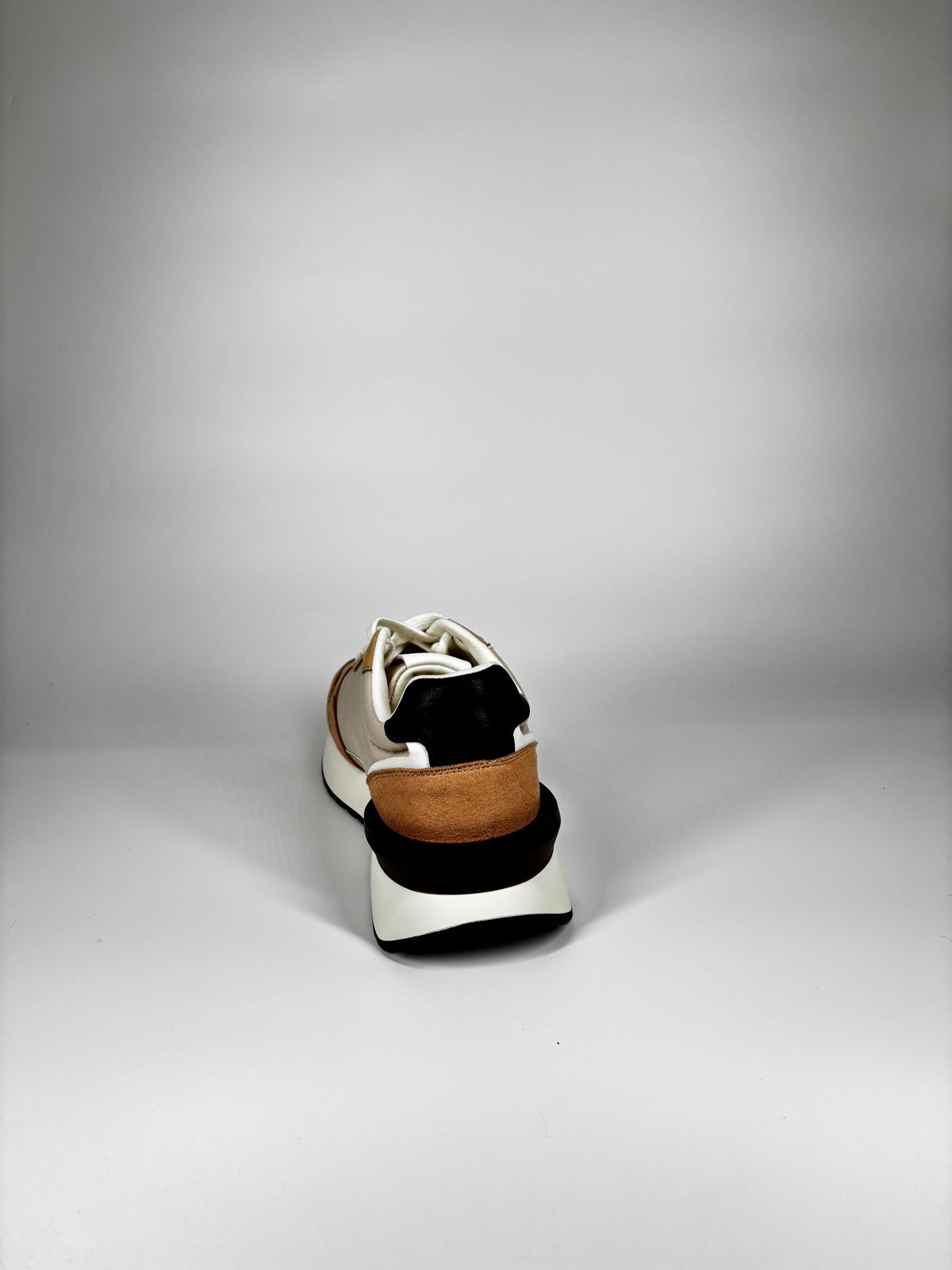 Sneakers Contemporary in Suede e Toni Caldi