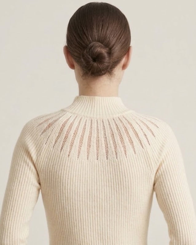 Maglia a Coste con Lavorazione Plissé sul Collo Zahjr - Panna -