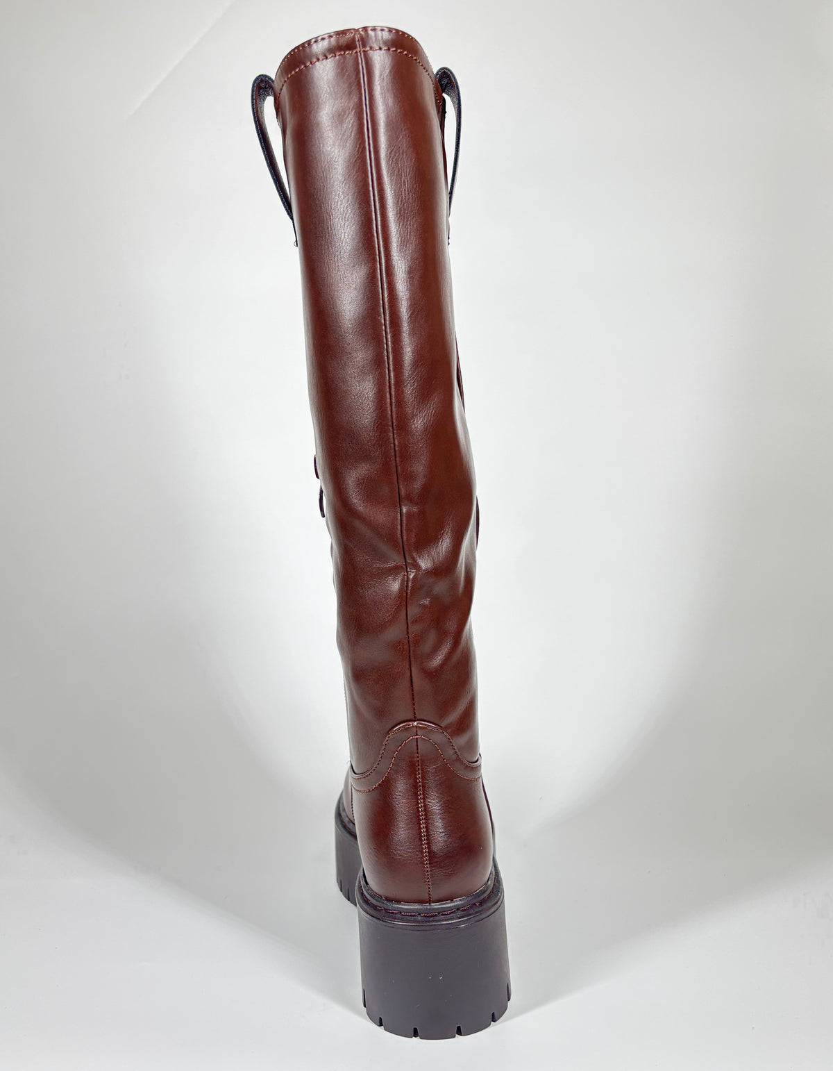 Stivali Alti 'Minimal Chunky' con Platform e Suola Carrarmato - Marrone