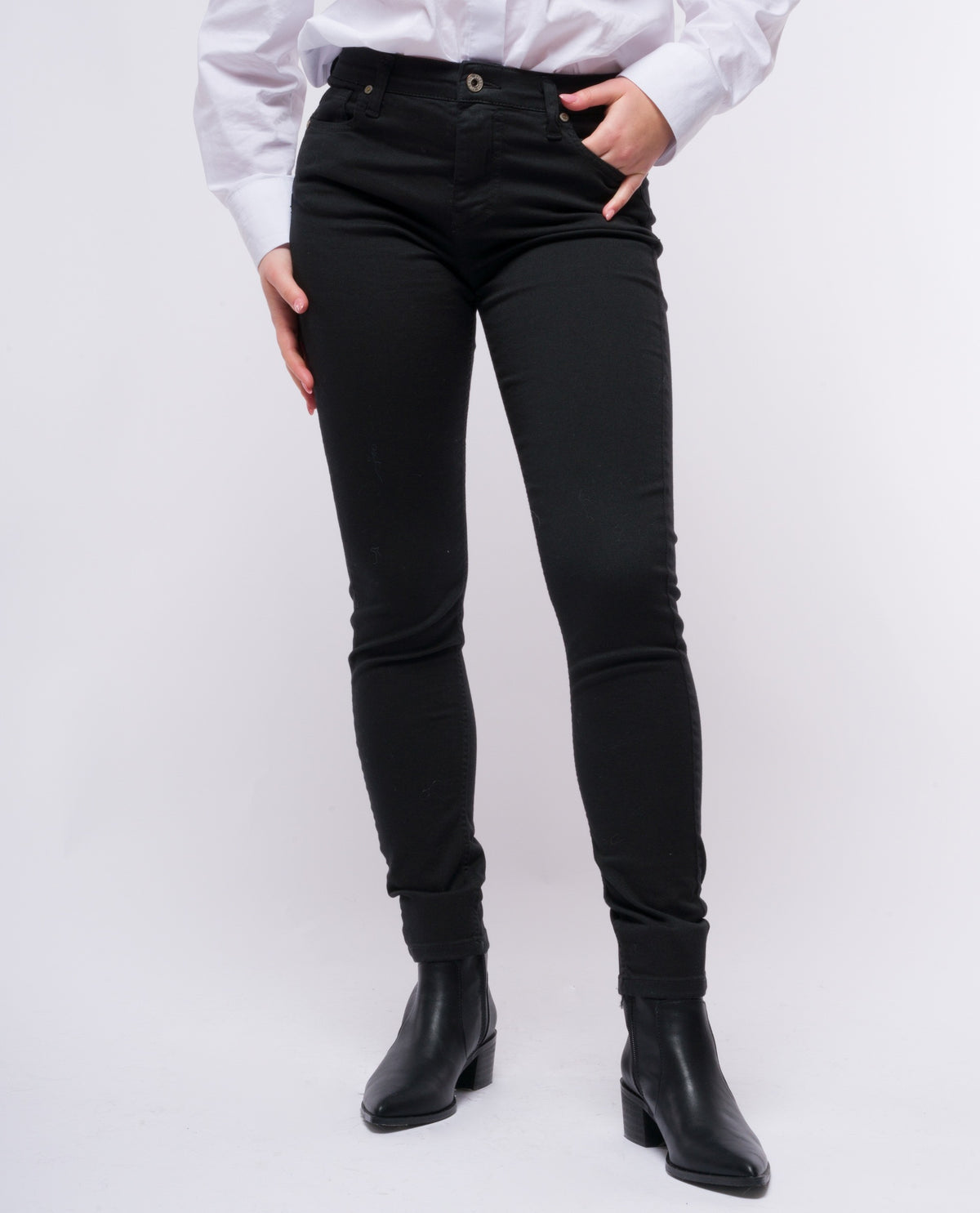 immagine-1-please-pantaloni-jeans-please-modello-skinny-vita-alta-5-tasche-nero-pantaloni-p0sweg5n3n_nero