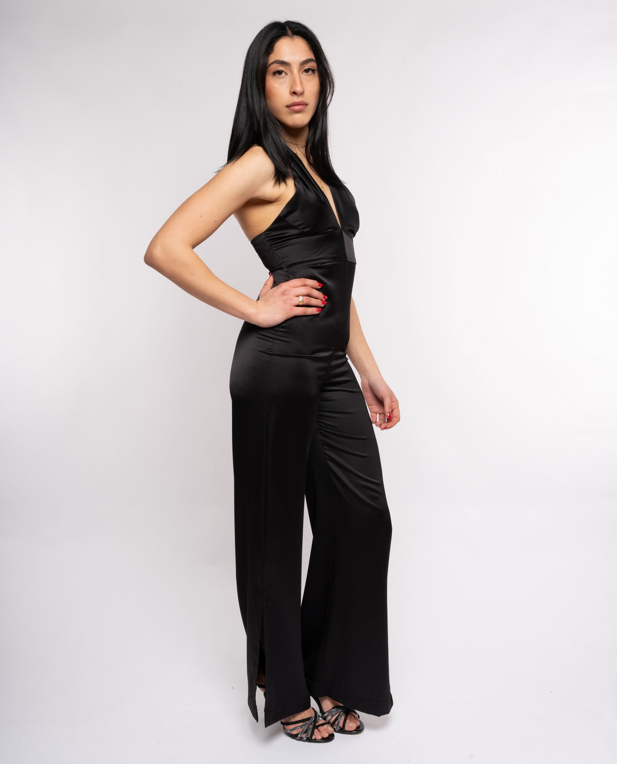 immagine-2-rebel-queen-by-liu-jo-tuta-lunga-rebel-queen-in-raso-scollatura-allacciata-al-collo-nero-tute-jumpsuit-eb4119_nero