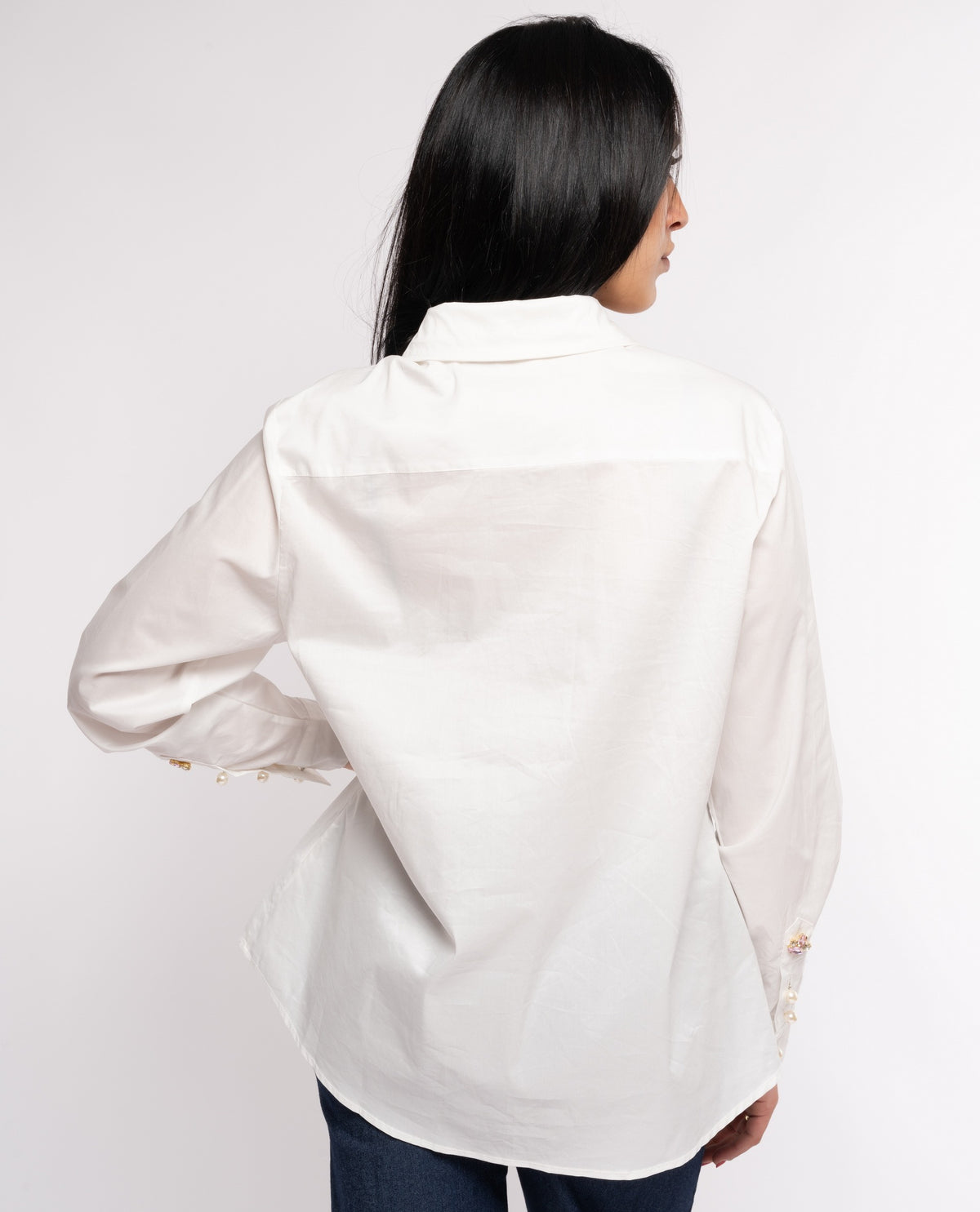 immagine-3-sstore-camicia-bianca-oversize-maniche-lunghe-bottoni-gioiello-bianco-camicie-e-bluse-q3322_bianco