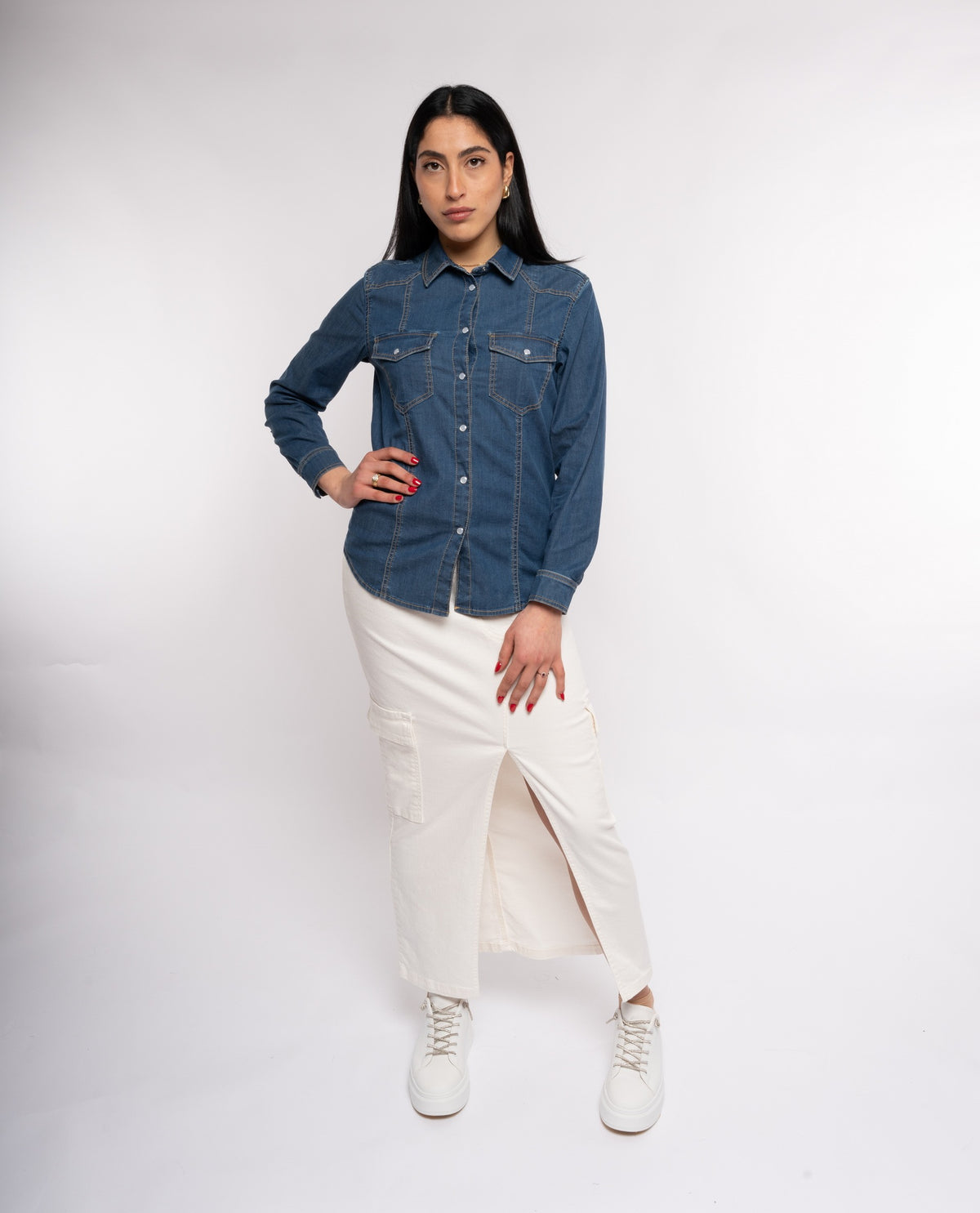 immagine-4-please-camicia-di-jeans-blu-da-donna-con-bottoni-gioiello-a-scatto-camicie-e-bluse-c8159sf14