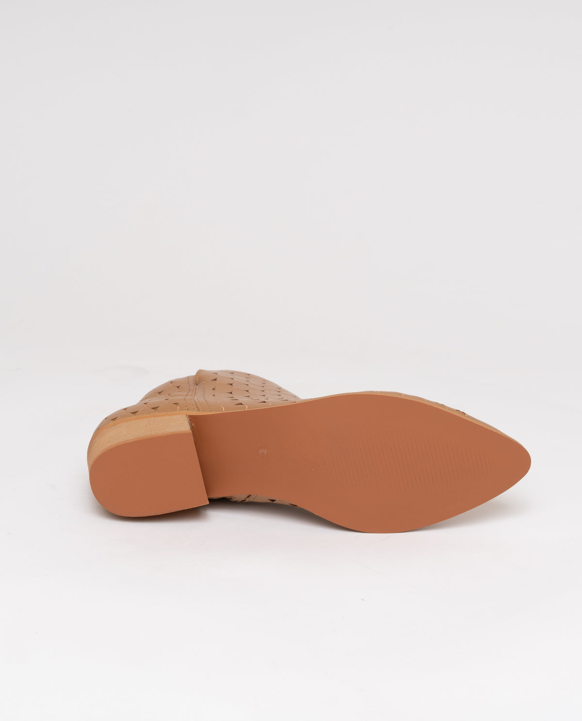 immagine-5-sstore-tronchetto-da-donna-traforato-a-punta-camel-stivaletti-m4005_camel